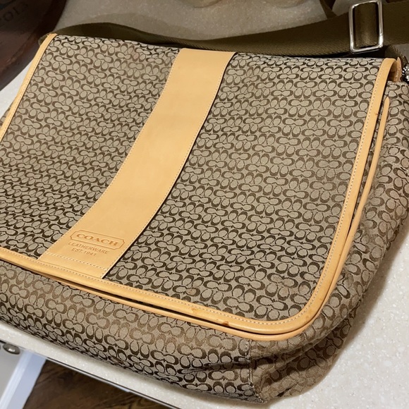 Authentic Coach laptop bag - Picture 12 of 12